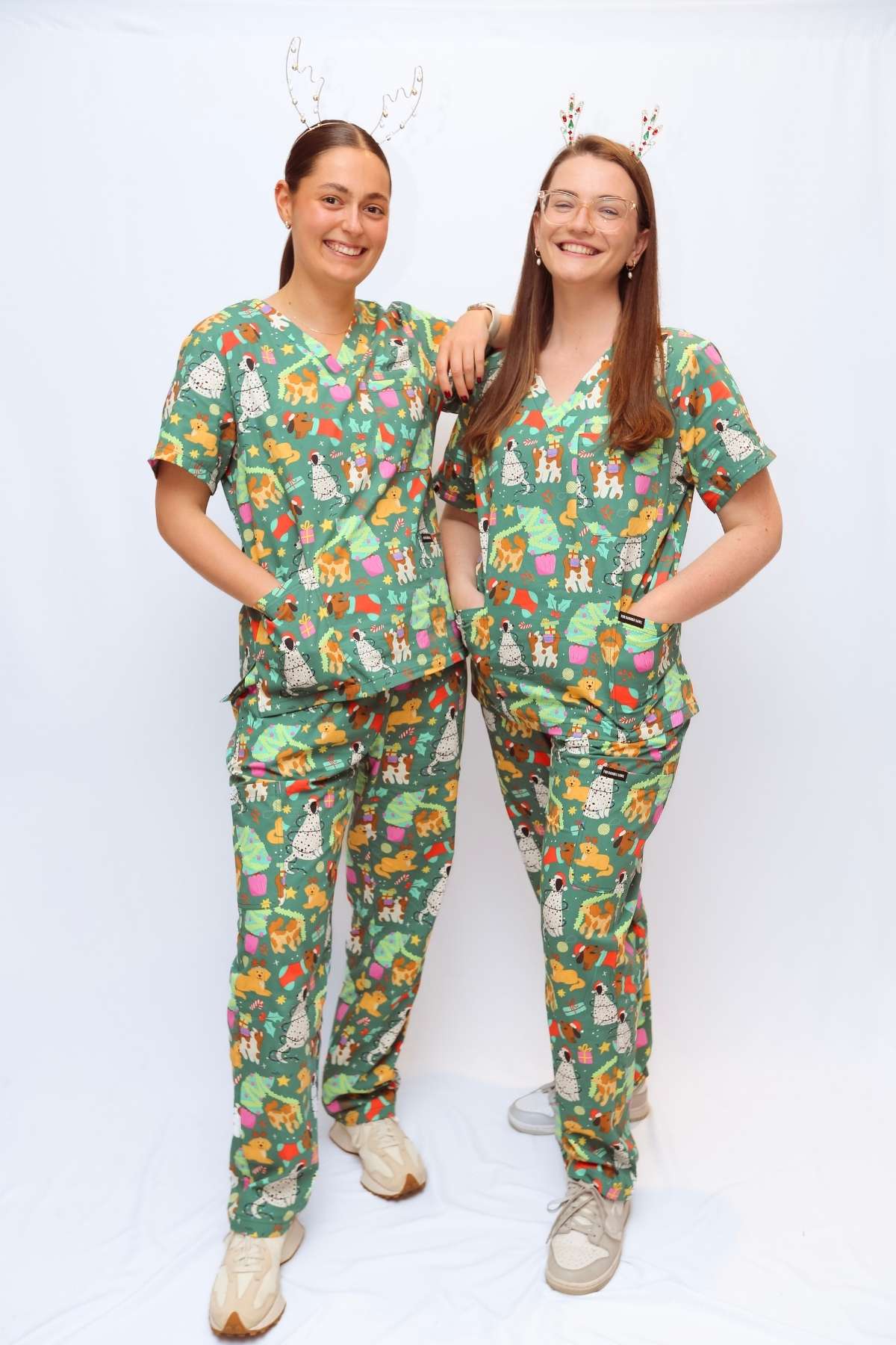 Christmas Puppies Scrub Set